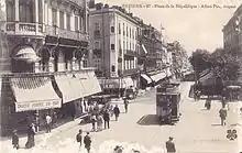 Les allées Paul-Riquet avec la ligne de tramway avant 1914.