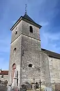 Le donjon-clocher de l'église.