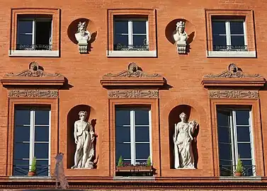 no&nbsp;57 : détail des deux premiers étages.