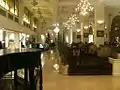Hôtel Majestic de Hô Chi Minh-Ville (café dans le hall).