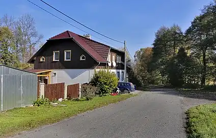 Zlatý Potok : rue principale.