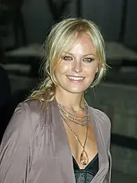Malin Åkerman dans le rôle de Trudy.