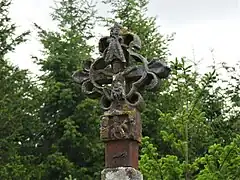 La croix de cimetière du XVIe&nbsp;siècle.