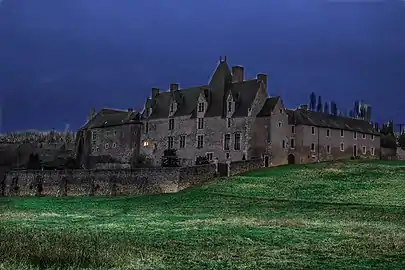 Manoir de la Perrine de Cry.