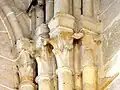 Chœur, chapiteaux dans l'angle sud-est.