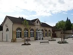 La salle des fêtes.