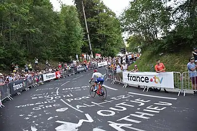 Mathieu Burgaudeau - Tour de France 2023 - 3e de la 15e étape, à 1 km de l'arrivée.