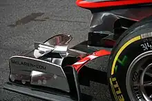 Photo de l'aileron avant de la McLaren MP4-26 à Barcelone.