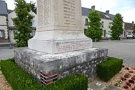 Mention des 3 aviateurs américains tués le 7 janvier 1944 au Plessis.