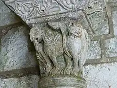 Chapiteau du chœur.