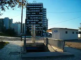 Un accès à la station.