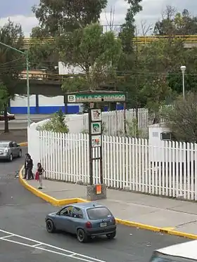 Entrée de la station.