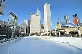 Patinoire du Tribune Plaza.