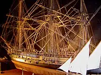 Modèle réduit de gabare militaire du XVIIIe&nbsp;siècle.