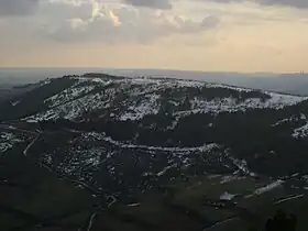 Vue de la montagne enneigée.
