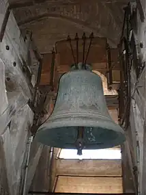 La cloche de volée no&nbsp;3 Nicole, note : Do3 (2&nbsp;010&nbsp;kg, Ø 137 cm).