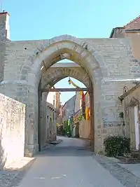 La porte d'en Bas (extérieur).