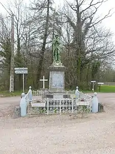 Le monument aux morts.