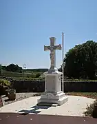 Le monument aux morts.