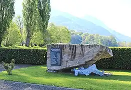 Le monument aux morts municipal.