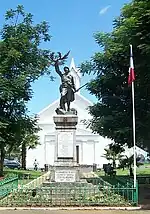Le Poilu victorieux de Sainte-Suzanne