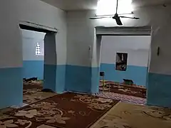 L'intérieur de la mosquée du XIVe&nbsp;siècle, aujourd'hui absorbée par les extensions successives.