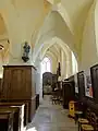 Bas-côté sud, 4e&nbsp;travée, vue vers l'est.