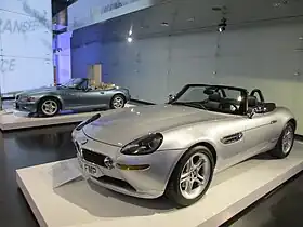 BMW Z8 1999, et BMW Z3 1995.