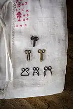 Agrafes de la fin du XIXe&nbsp;siècle