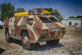 Blindé léger sur roues espagnol