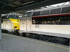 Deux 55 TVM en livrée "new look" à Bruxelles-Midi.
