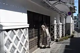 Maison traditionnelle au mur de namako.