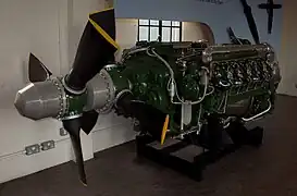 Napier Nomad 12-cylindres de 3&nbsp;150&nbsp;ch (1949).