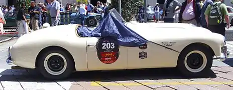 La voiture alignée au Mans en 1951