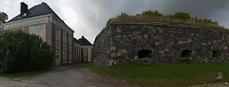 L'académie navale et le bastion Scheffer.