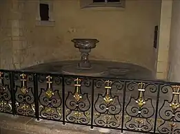 Cuve baptismale.
