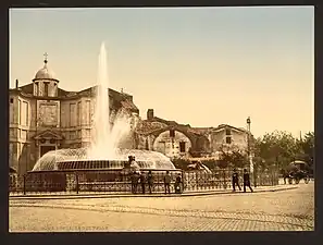 La fontaine des Naïades et l'ancienne façade de Vanvitelli encore en place. Photochrome, vers 1890.