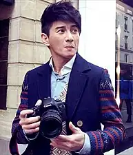 Le chanteur et acteur Nicky Wu&nbsp;(en)).