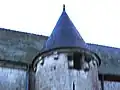 Tourelle nord de l'église fortifiée (avec bretèche).