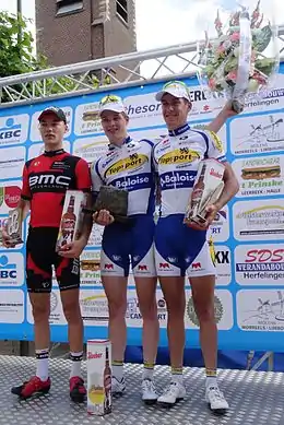 Podium de l'édition 2014 de l'Internationale Wielertrofee Jong Maar Moedig : Loïc Vliegen (2e), Gijs Van Hoecke (1er) et Jelle Wallays (3e).