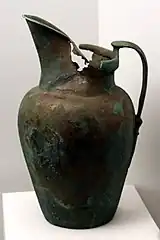 Oenochoé en bronze, de la vallée de Biedano à Norchia, 750-700 av. J.-C.