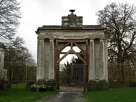 L'entrée du château.