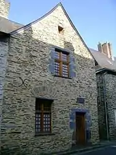 Maison à pignon du XVe siècle.