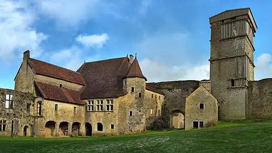 Le château d'Oricourt, le château fort du XIIe&nbsp;siècle le mieux conservé en Franche-Comté.