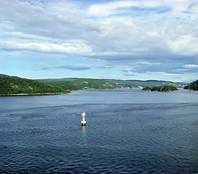 Le fjord à Drøbakgrunnen (sud d'Oslo).