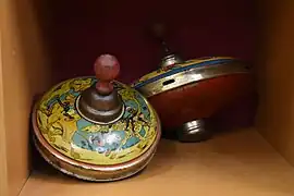 Toupie à crémaillère.