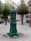 Fontaine Wallace, sur la place Yvette-Vincent-Alleaume.
