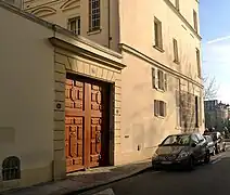 No&nbsp;2 : hôtel particulier.