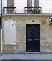 No&nbsp;6 : maison où demeurèrent Baudelaire et Jean-Baptiste Coffinhal.