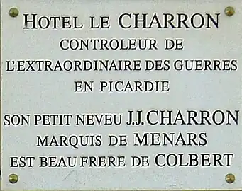 Hôtel et famille « Le Charron ».